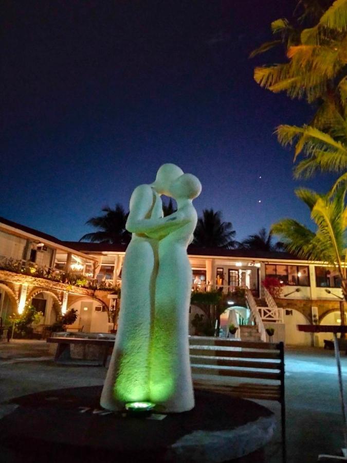 Sunbloom Beachfront Hotel And Restaurant Zambales Sinabacan Exterior foto